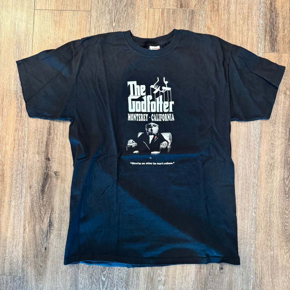 men’s y2k the godfather otter tee